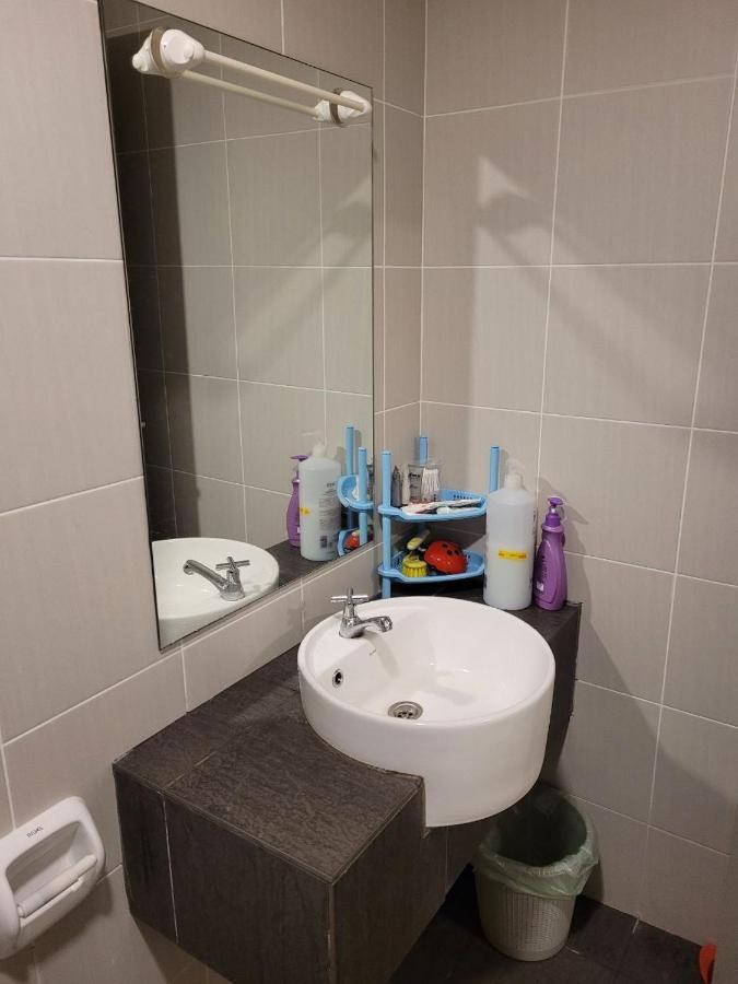 Mha 15 Sulte Evo Soho Free Netflix And Wifi Apartment Bandar Baru Bangi